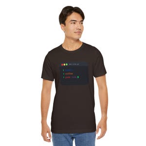 Commit Coffee Push Code Shirt, Programmierer Geschenk, Software Engineer T-Shirt, Programmierer Shirt, Programmierer Geschenk, Git Commit T-Shirt, Programmierer Shirt Bild 6