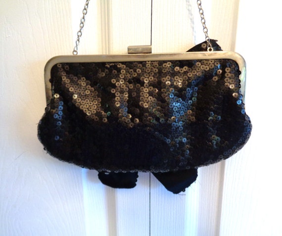 La Regale Clutch, Black Sequin, Bow, Snap Closure… - image 6