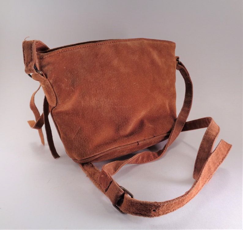Metal Buckle Crossbody Bag Zipper Closure Suede Tan Silver Star Fringe Vintage Minnetonka Concert Gear Purse