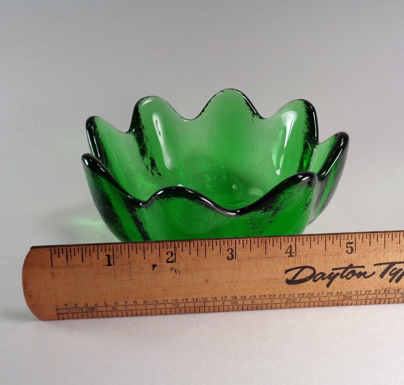 Blenko Salad Bowl Lotus Petal Art Glass Emerald Green Etsy