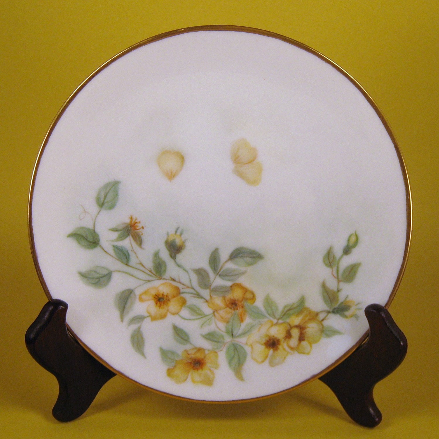Hutschenreuther Cake Plate Yellow Flowers Green Leaves Selb Bavaria Germany