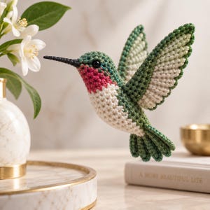 Haakpatroon voor een kolibrie (PDF), amigurumi vogel haakpatroon, robijnkeelkolibrie, gehaakte vogelsculptuur, digitale download