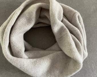 Soft Beige 100% 4ply Cashmere Snood