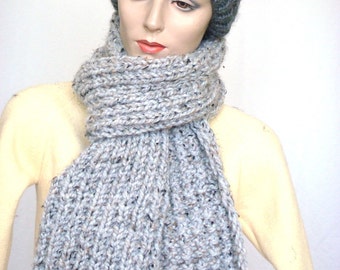 Chunky gebreide sjaal breien Neckwarmer voor mannen of vrouwen Reversible in grijs marmer---klaar te verzenden