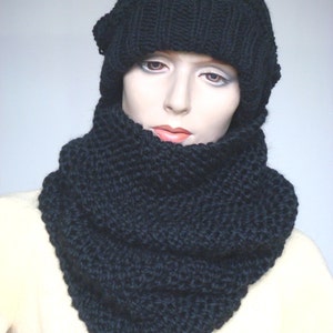 Oversize Chunky Knit Cowl Scarf Infinity Scarf  Knit Neckwarmer Snood in Black Wool Blend --- Ready to Ship
