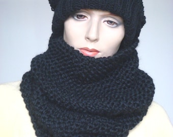 Oversize Chunky Knit Cowl Scarf Infinity Scarf  Knit Neckwarmer Snood in Black Wool Blend --- Ready to Ship