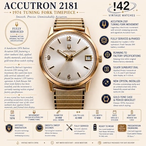 Op de afbeelding: Een Accutron 2181 stemvorkhorloge uit 1974 met een goudkleurige kast en bijpassende band. Het horloge heeft een zilveren wijzerplaat met sunburst-effect, opgelegde Arabische cijfers op 12, 3, 6 en 9 uur en een datumvenster op 3 uur. Diameter van 34 mm.