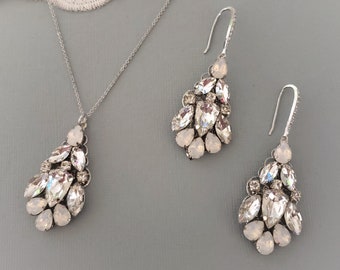 Romantic White Opal Bridal Jewelry Set, Dangle Bridal Earrings, Teardrop Bridal Necklace Earrings, Swarovski Crystal Wedding Jewelry Vintage