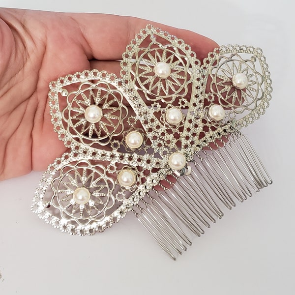 Flamenco peinta,Silver Pearl Comb, Fan Shape Large Comb,metal , flamenca, Spanish, feria, Spain, Andalucía, Straight from Seville