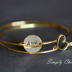 Personalized gold heart bracelet,Custom stamped coin,Open Heart Bangle set, Initial Bracelet, Handmade letters initials numbers, round disc