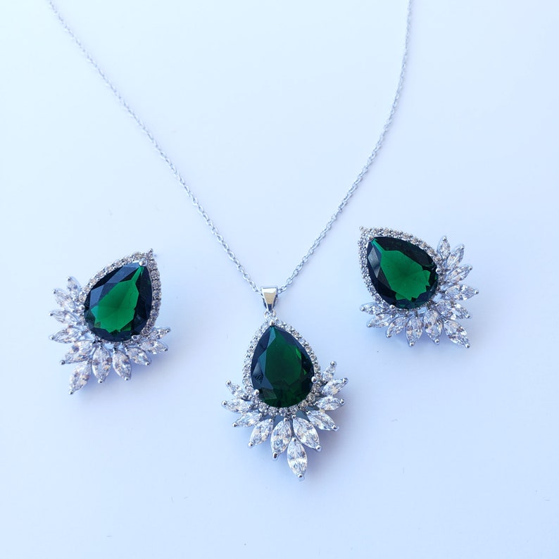 Vintage Peal Drop pendant Clip On Vintage Wedding CZ Stones Drop Earrings Necklace Set Clear Diamond Crystal Bridal Earrings Necklace set