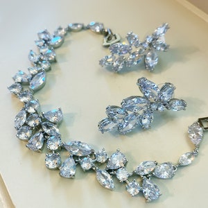 Cluster Leaves Crystal Bridal Bracelet earrings set, Cubic Zirconia Bracelet, Wedding Bracelet, Bridal Cuff, Link Bracelet