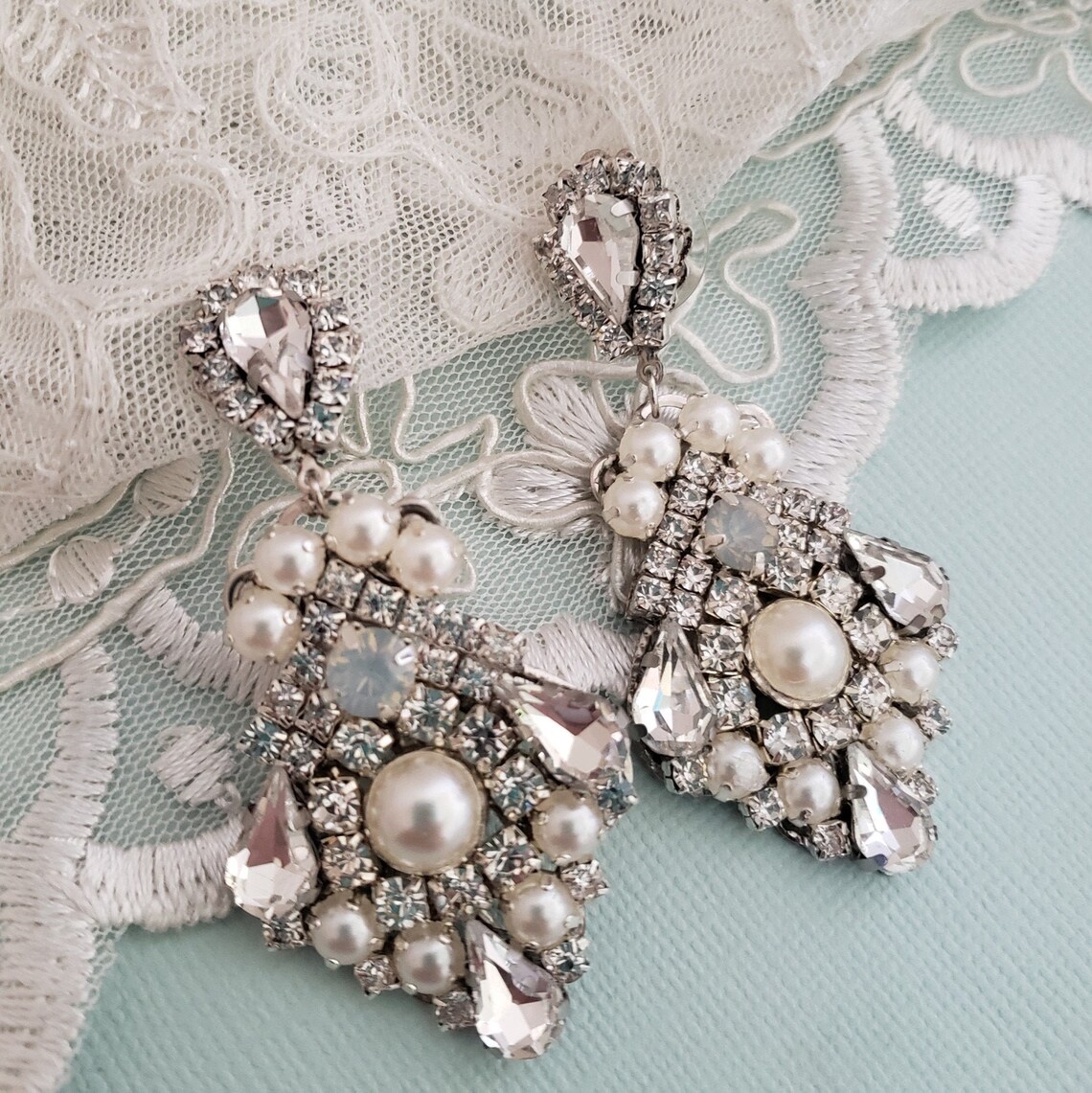 3909 Vintage Earrings mit Swarovski-Kristallen 20mm main image 1