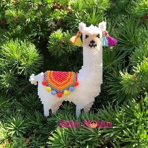 Larry the Llama 3D Beaded Brick/Peyote Stitch Ornament Instructions PDF