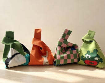 Cartoon Knit Knot Wrist Bag, Mini Hand Tote