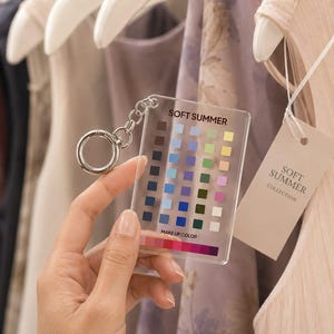 Seasonal Colour Palette Keychain | Square Size 5 × 7 cm Personal | Portable Swatch Colour Analysis Tools for Capsule Wardrobe