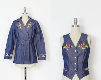 Conjunto vaquero vintage de los años 70 / Chaqueta vaquera bordada de los años 70 / Chaleco vaquero bordado / Chaqueta vaquera con bordado floral / Chaleco chaqueta floral de los años 70
