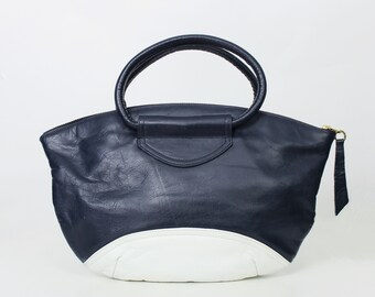 vintage 70s leather bag / 1970s navy white handbag / color block leather bag / round handle bag / mod leather bag / RUTH SALTZ bag