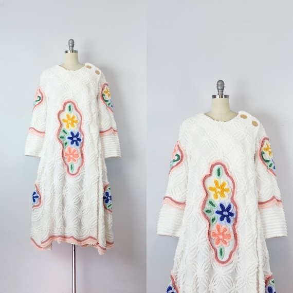vintage 50s chenille robe / 1950s floral cotton ch