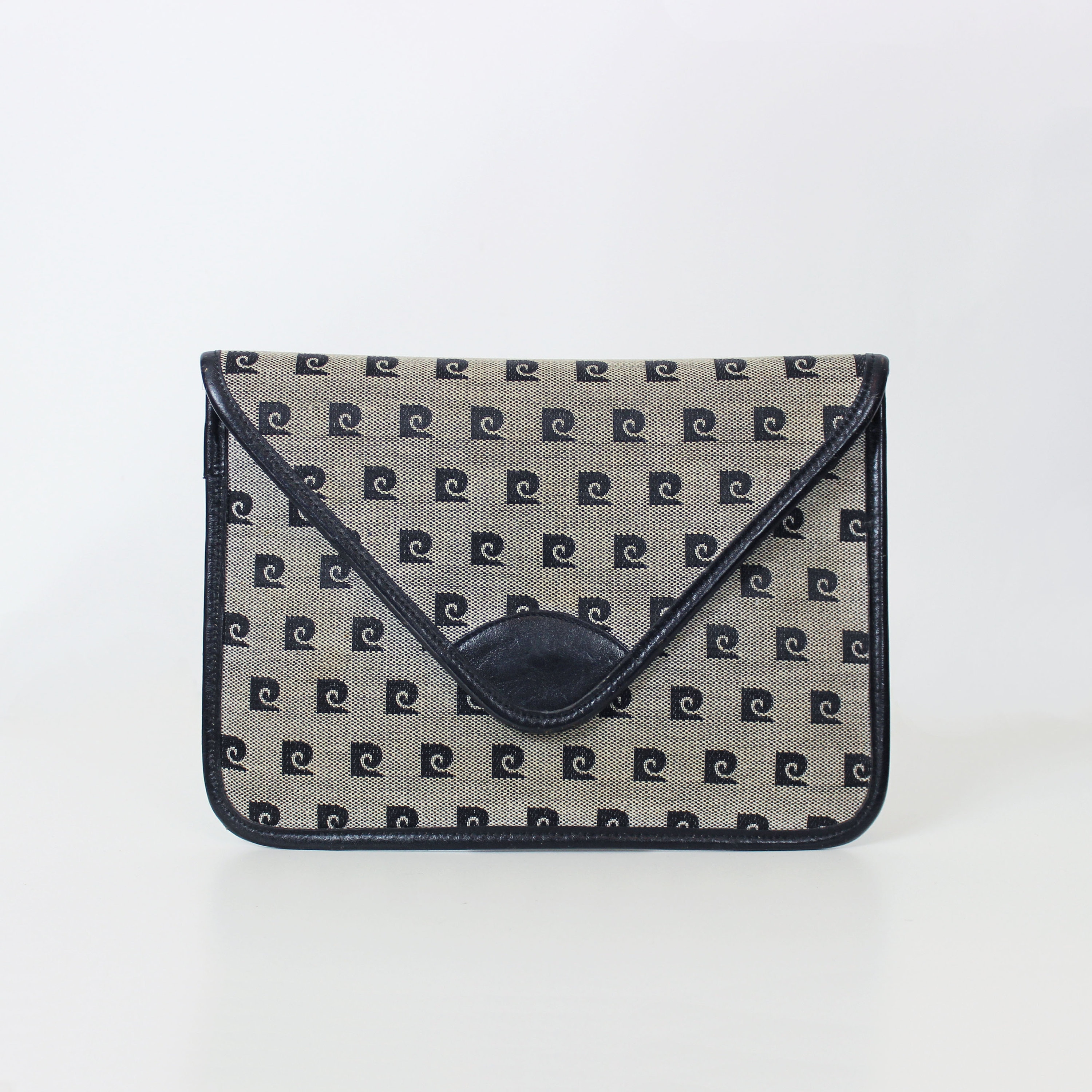 Pierre Cardin Logo Handbag – FRUIT Vintage