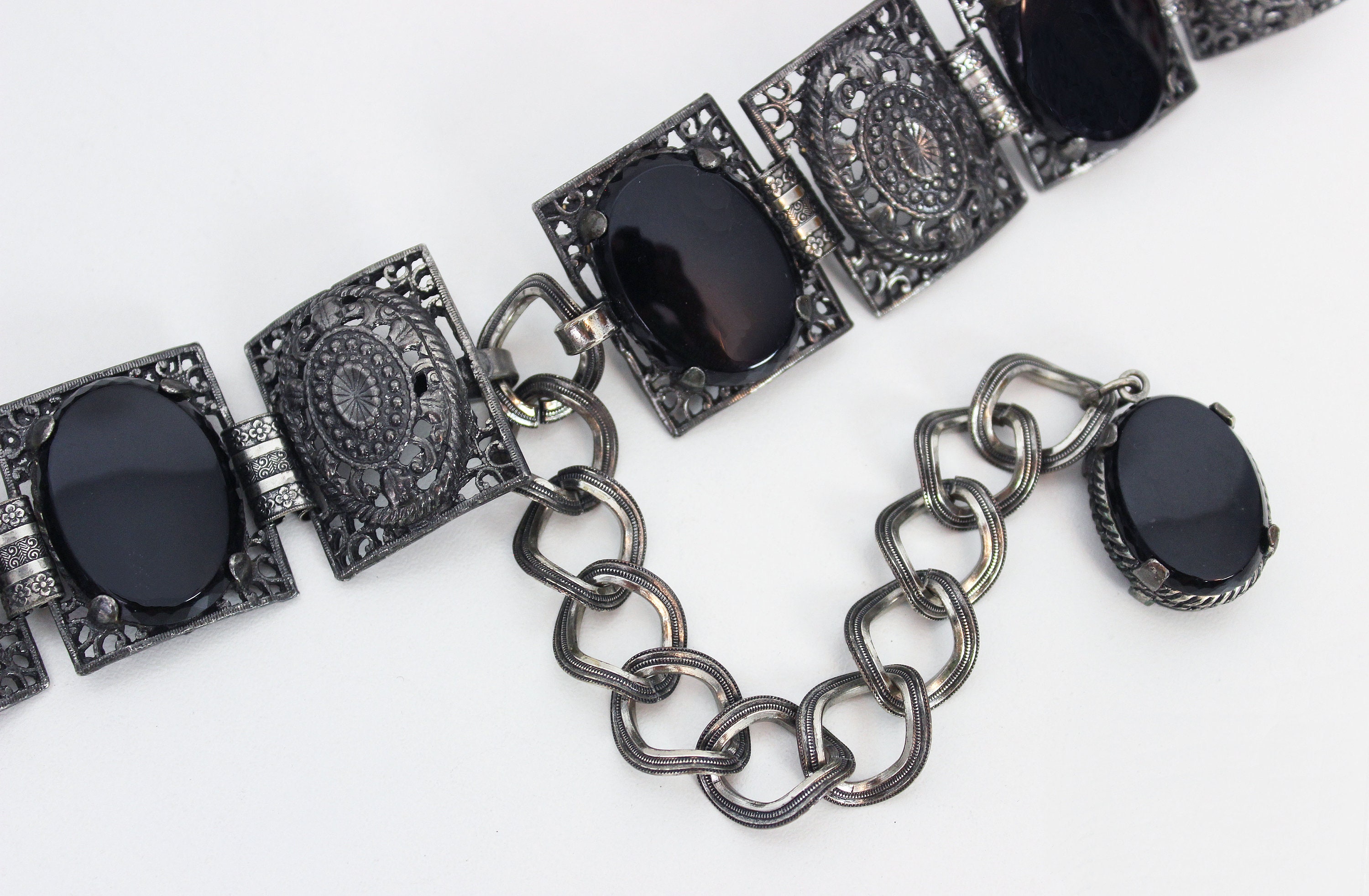 Vintage 60s Glass Metal Belt / 1960s Chain Link Belt / Black  display picture 2