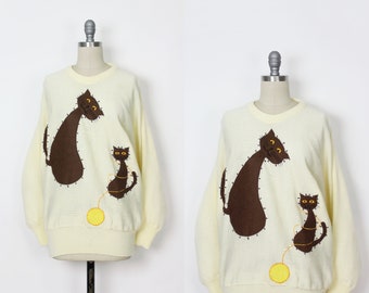 vintage cat sweater / 1980s novelty sweater / cat kitten sweater / novelty knit / cat lover gift / kitten cat yarn top