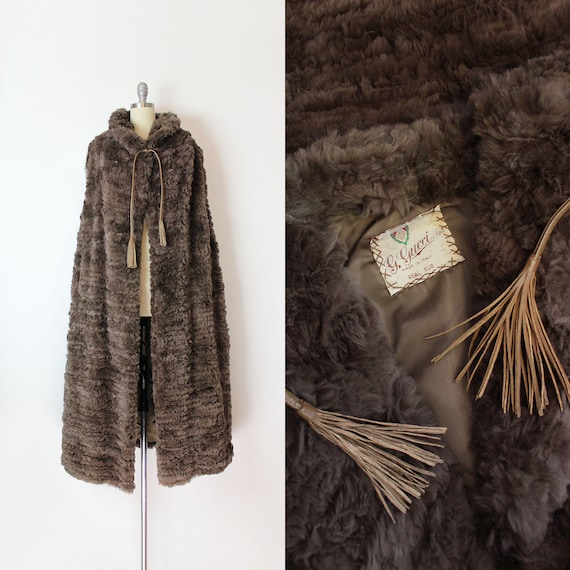 vintage 70s GUCCI cape / 1970s fur cape / Gucci f… - image 1