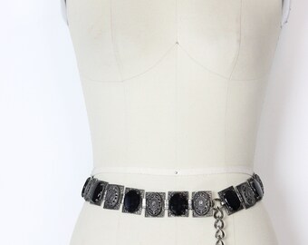 Vintage 1960s Glass Black Beaded Gunmetal Filigree belt Victorian revival Gothic il_1080xN.4189679263_retv.jpg main image 4