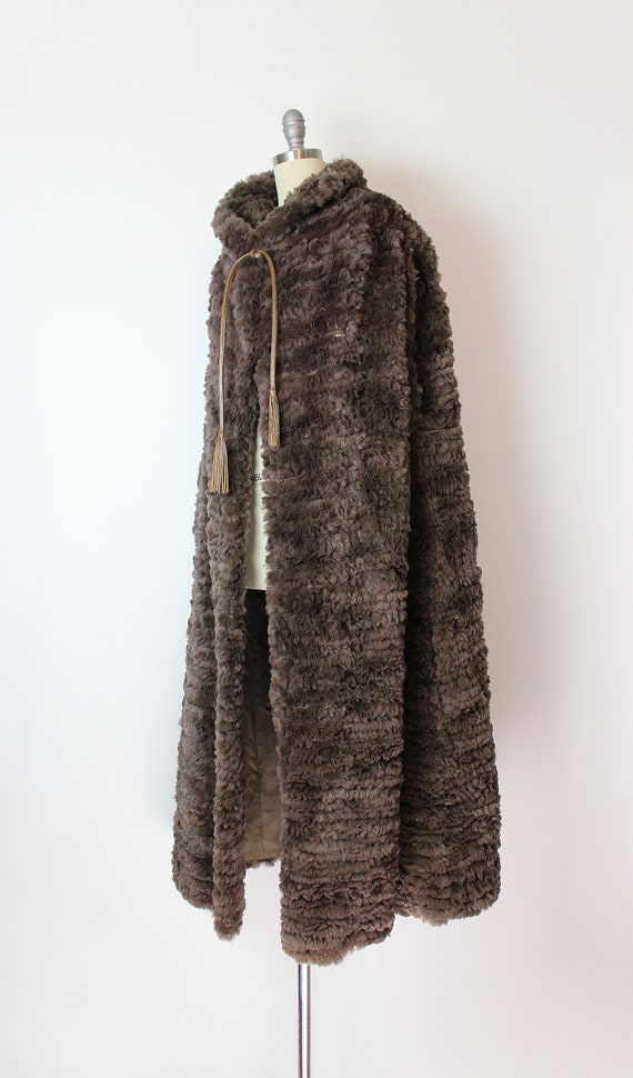 vintage 70s GUCCI cape / 1970s fur cape / Gucci f… - image 3