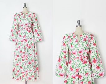 vintage floral caftan / 1980s DAVID BROWN caftan / spring summer caftan / white pink floral dress / floral maxi dress / cotton caftan