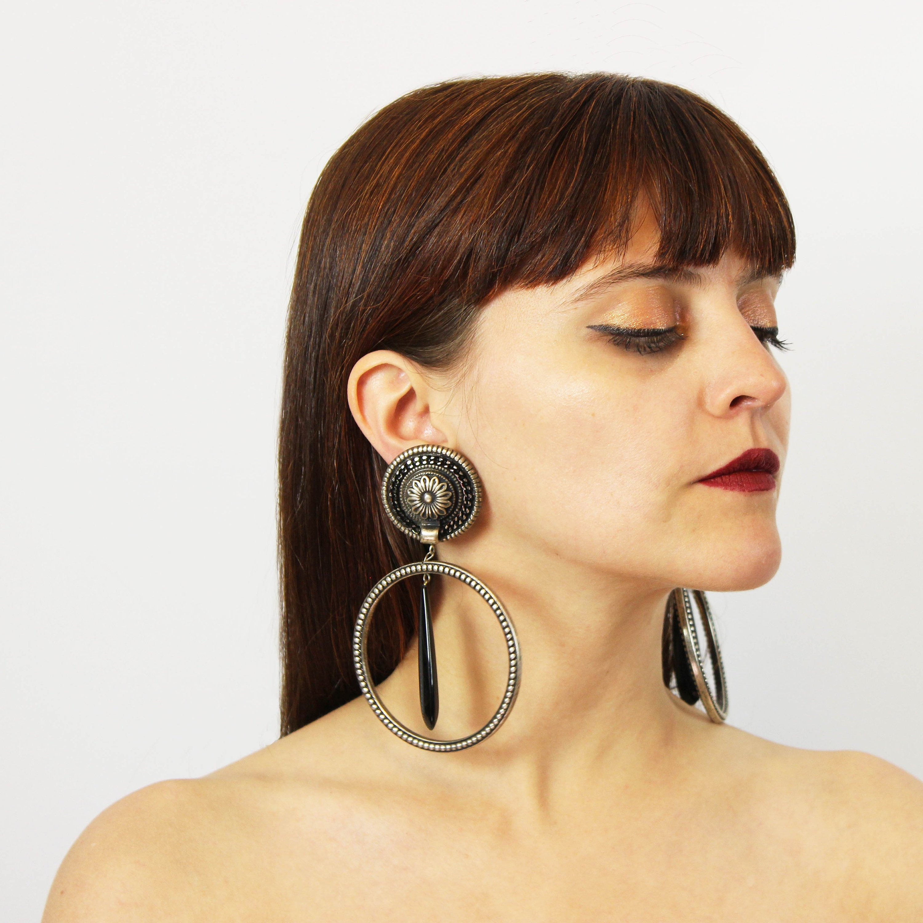 Check Out The Bizarre Earrings In Mugler’s Pre-Fall 2013Collection images pics Check Out The Bizarre Earrings In Mugler’s Pre-Fall 2013Collection