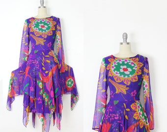 vintage 70s chiffon dress / 1970s floral chiffon dress / handkerchief hem dress / zig zag hem dress / floaty chiffon dress