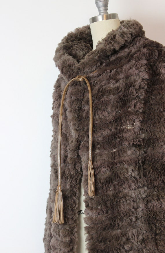 vintage 70s GUCCI cape / 1970s fur cape / Gucci f… - image 6