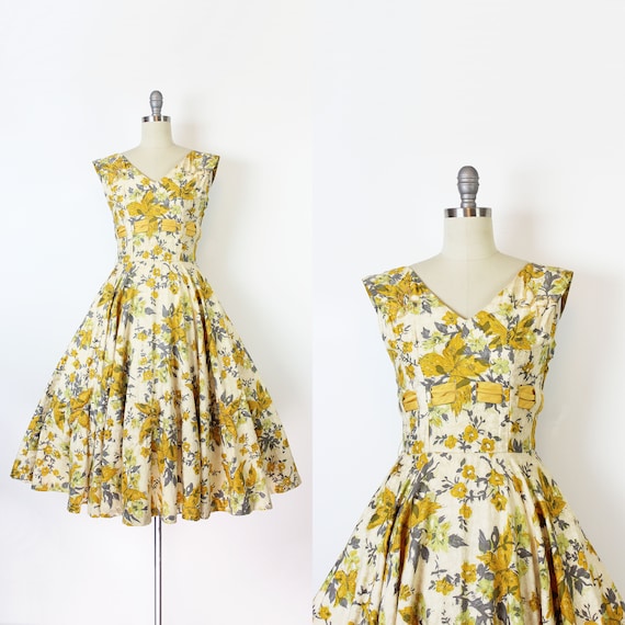 vintage 50s dress / 1950s novelty print dress / 19
