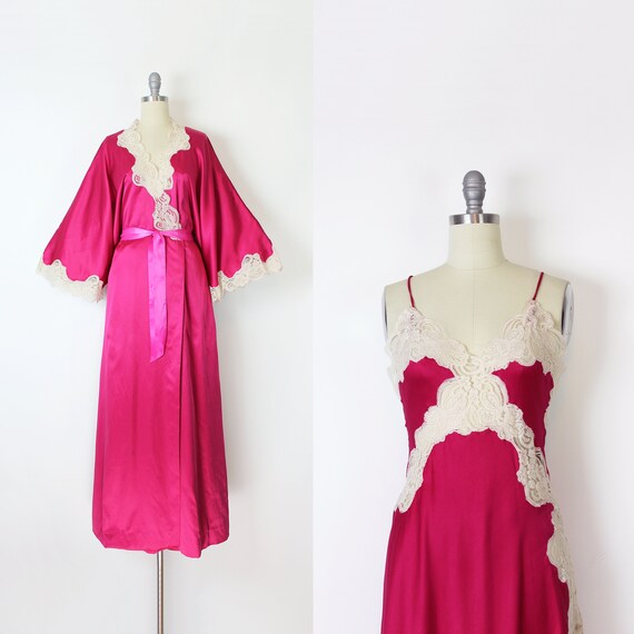 vintage 70s peignoir set / 1970s pink satin lace r