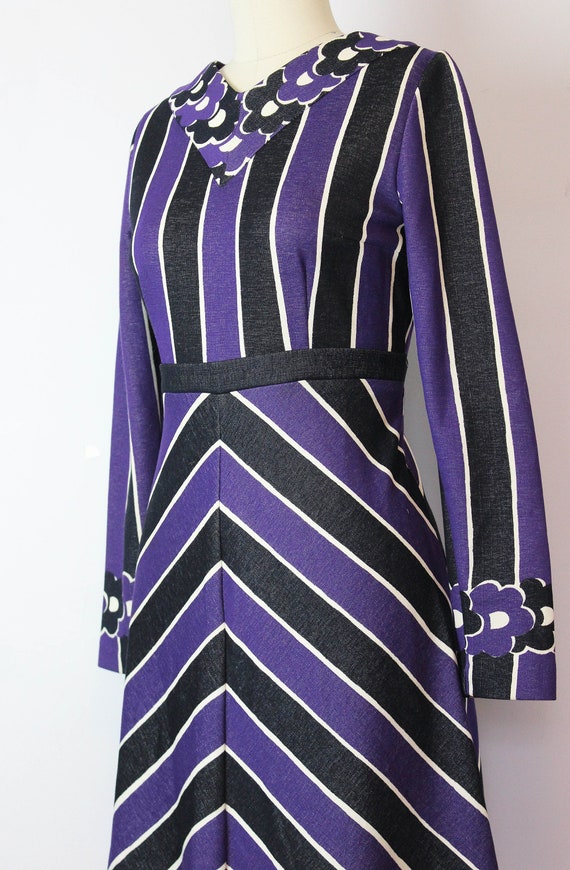 vintage 70s dress / 1970s graphic striped knit dr… - image 6