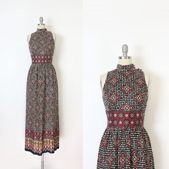 vintage 70s dress / 1970s printed maxi dress / dre