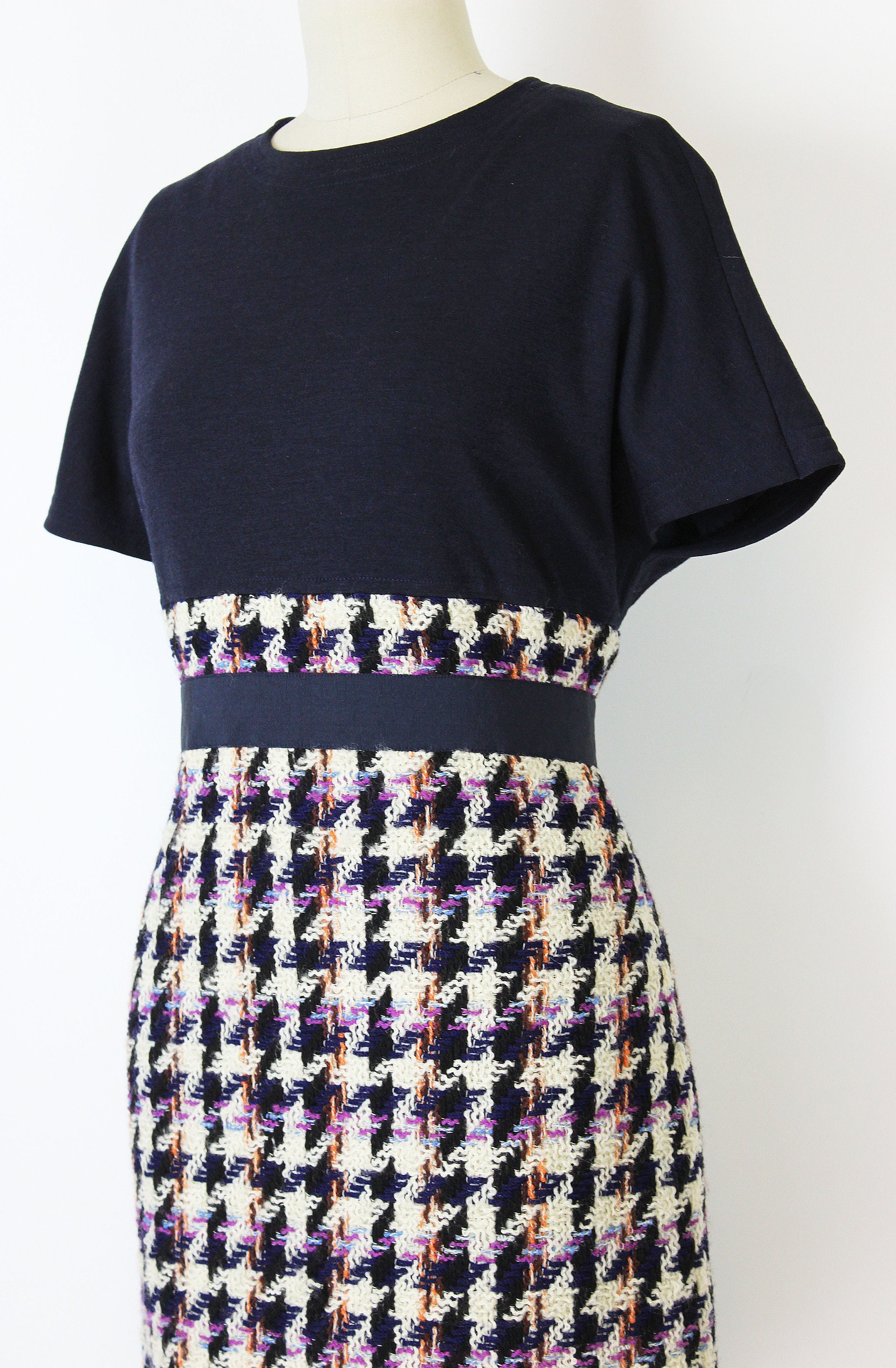 Vintage CHANEL Dress / 1990s Chanel Tweed Dress / Fitted Wool Etsy