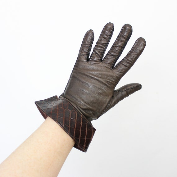 vintage 40s gauntlet gloves / 1940s leather gloves