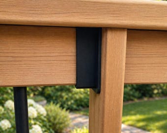 Clip embellecedor para barandilla de terraza