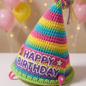 Modello per cappellino da festa di compleanno all'uncinetto a tema arcobaleno / Pompon di buon compleanno