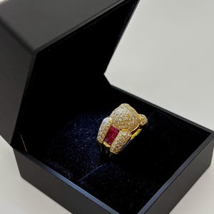 Anillo vintage de oro de 18 quilates con diamantes y rubíes / Anillo de cóctel de banda ancha / Joyería fina de colección