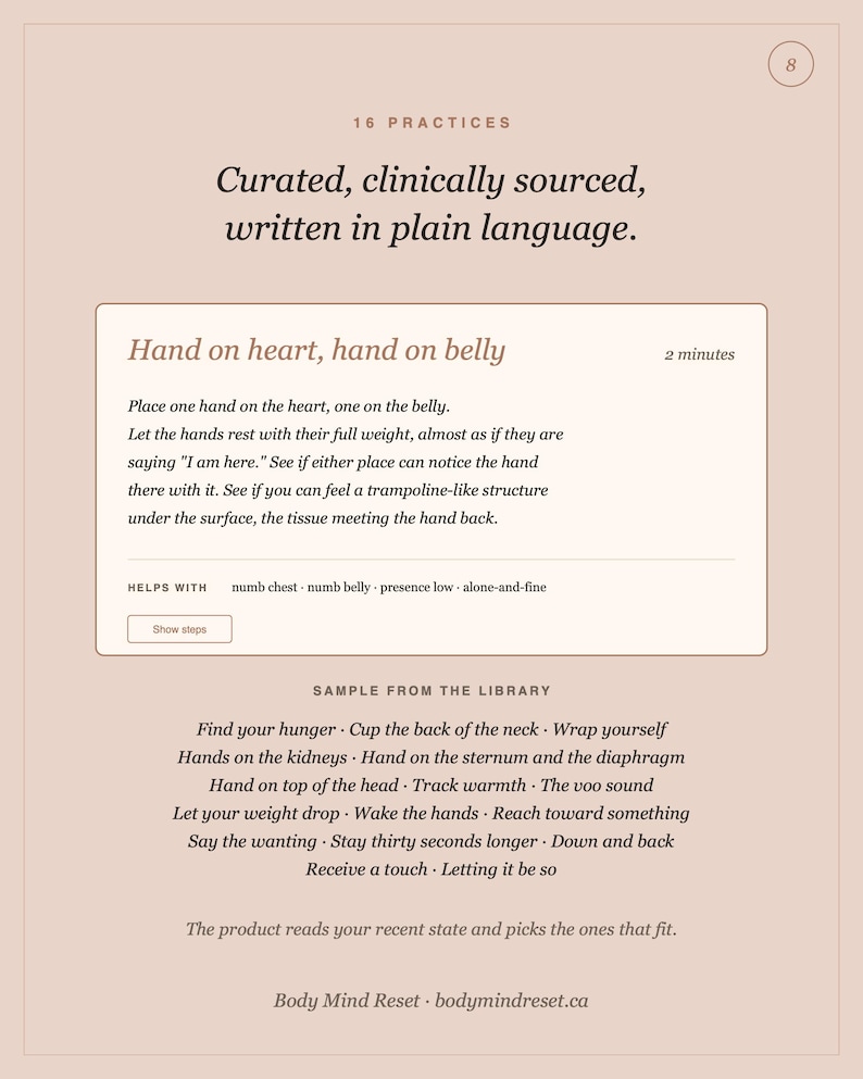 Pode incluir: Um cart&atilde;o informativo bege claro intitulado 16 Practices, com o texto Curated, clinically sourced, written in plain language. Detalha o exerc&iacute;cio Hand on heart, hand on belly, lista outros exemplos da biblioteca e inclui o URL bodymindreset.ca.