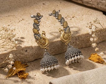 Brincos Jhumka Pavão Oxidados para Mulheres | Brincos Indianos Bicolores em Prata e Ouro | Brincos de Pérola com Cúpula | Joias Étnicas Boho (Presente)