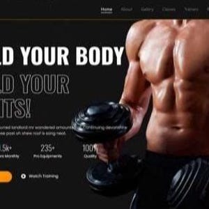Può includere: Sito web di BoldForm Gym con il testo "BUILD YOUR BODY BUILD YOUR HABITS!". L'immagine presenta una persona muscolosa che tiene dei manubri neri. Lo sfondo è nero e giallo.