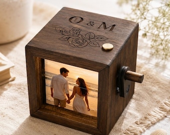 Personalized Photo Flipbook Animation Box,Custom wooden Photo Book with Light,Custom Crank Photobox Picture Box ,Creative Anniversary gifts.