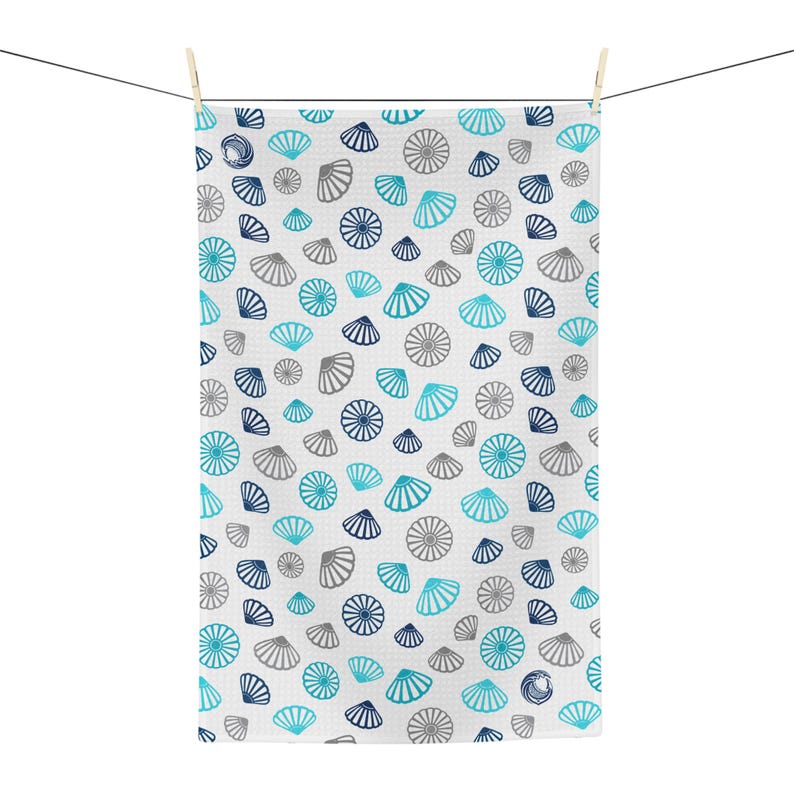 Hawaiian Opihi Pattern Microfiber Tea Towel- Moana (ocean) Blue | Multicolor Kitchen Linens image 4