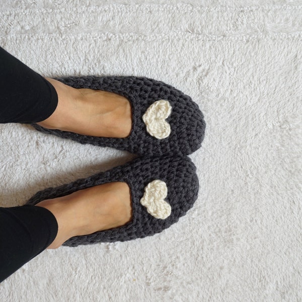 Extra thick, Non Slip Sole, Simply slippers in Charcoal with White Heart, Adult Crochet Slippers, Women slippers,house shoes