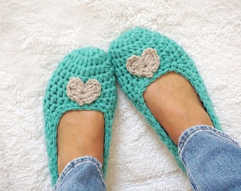 Simply Slippers in Turquoise Color with Gray Heart, Adult Crochet Slippers, Women slippers,house shoes, Non Slip Sole