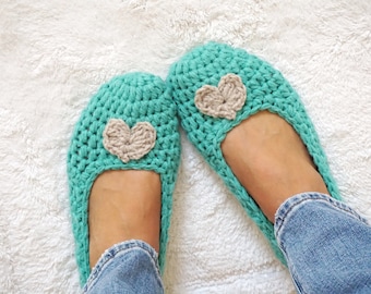 Simply Slippers in Turquoise Color with Gray Heart, Adult Crochet Slippers, Women slippers,house shoes, Non Slip Sole